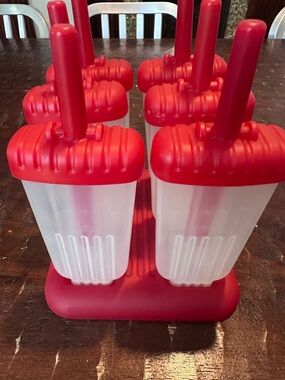 Red and Frosted Popsicle Mold Set